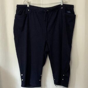 Liz & Me Sport Size 3X Capri Pants with Button Accents